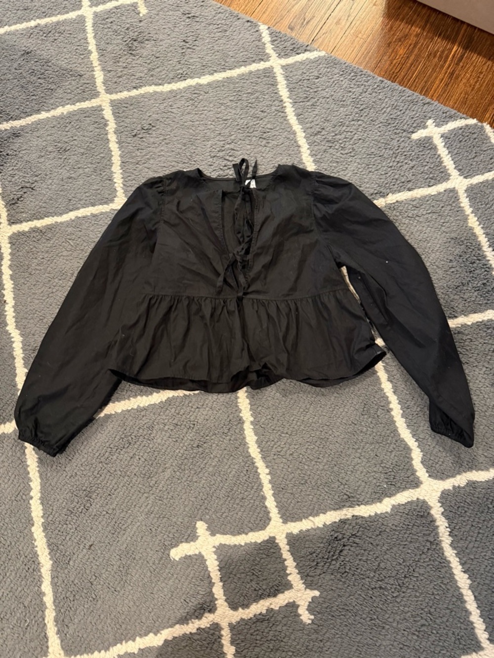 H&M Black Peplum Tie-Front Top